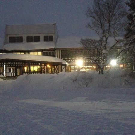 Ski-In, Ski-Out Iwatake Apartments Hakuba Esterno foto